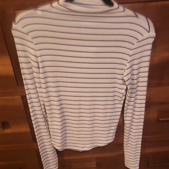 American Eagle Outfitters Cream Fitted Button Down Shirt - Picture 4 of 4